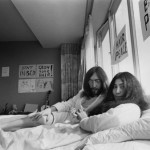 Yoko-Ono_Bed_Peace_1969