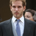 Andrea-Casiraghi-celebre-la-fete-nationale-monegasque-le-18-novembre-2012_portrait_w674