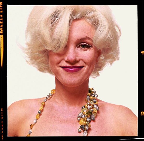 Marilyn Monro - Bert Stern Estate Portrait with beads