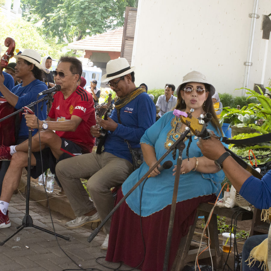 Semarang Ambiance Batiment Musique A la découverte de Java