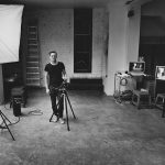 Bryan-Adams-dans-son-studio