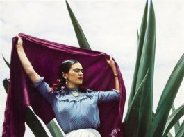 Frida Kahlo par Toni Frissell, Vogue US 1937