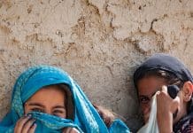 Filles et Femmes Afghanes