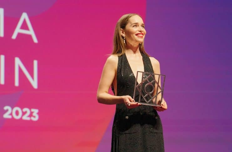 Emilia Clarke Nouvel Hollywood Trophée créé et réalisé par Karl Lagasse