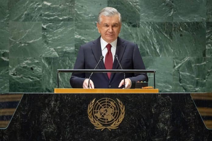 Le président ouzbek Shavkat Mirziyoyev s'exprime lors de l'Assemblée générale des Nations Unies à New York.
