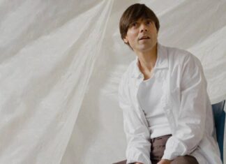 Lionel Langlais présente son cinquième album “À des années-lumière” Lionel Langlais